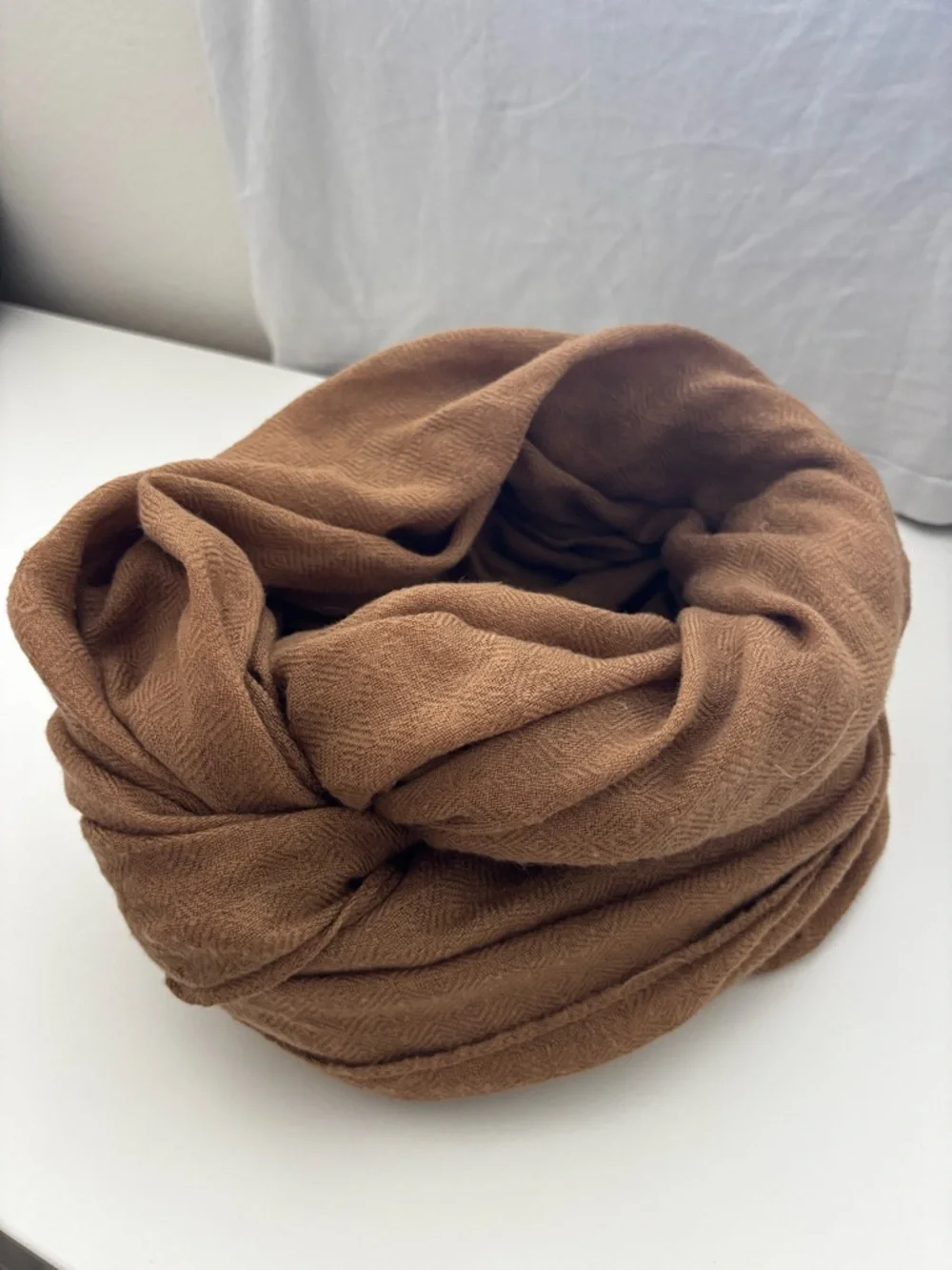 ASOS Brown Ribbed Infinity Scarf - Picture 4 of 5